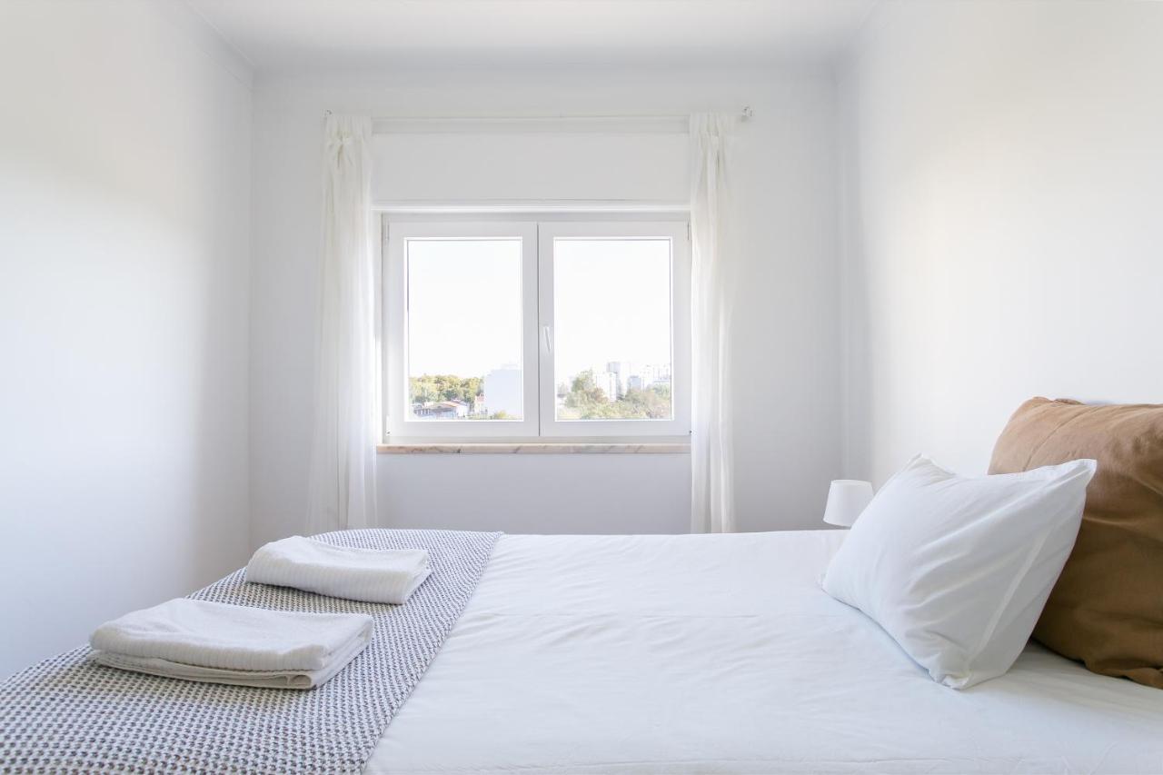Apartamento Central Setubal Sossegado E Com Luz Buitenkant foto